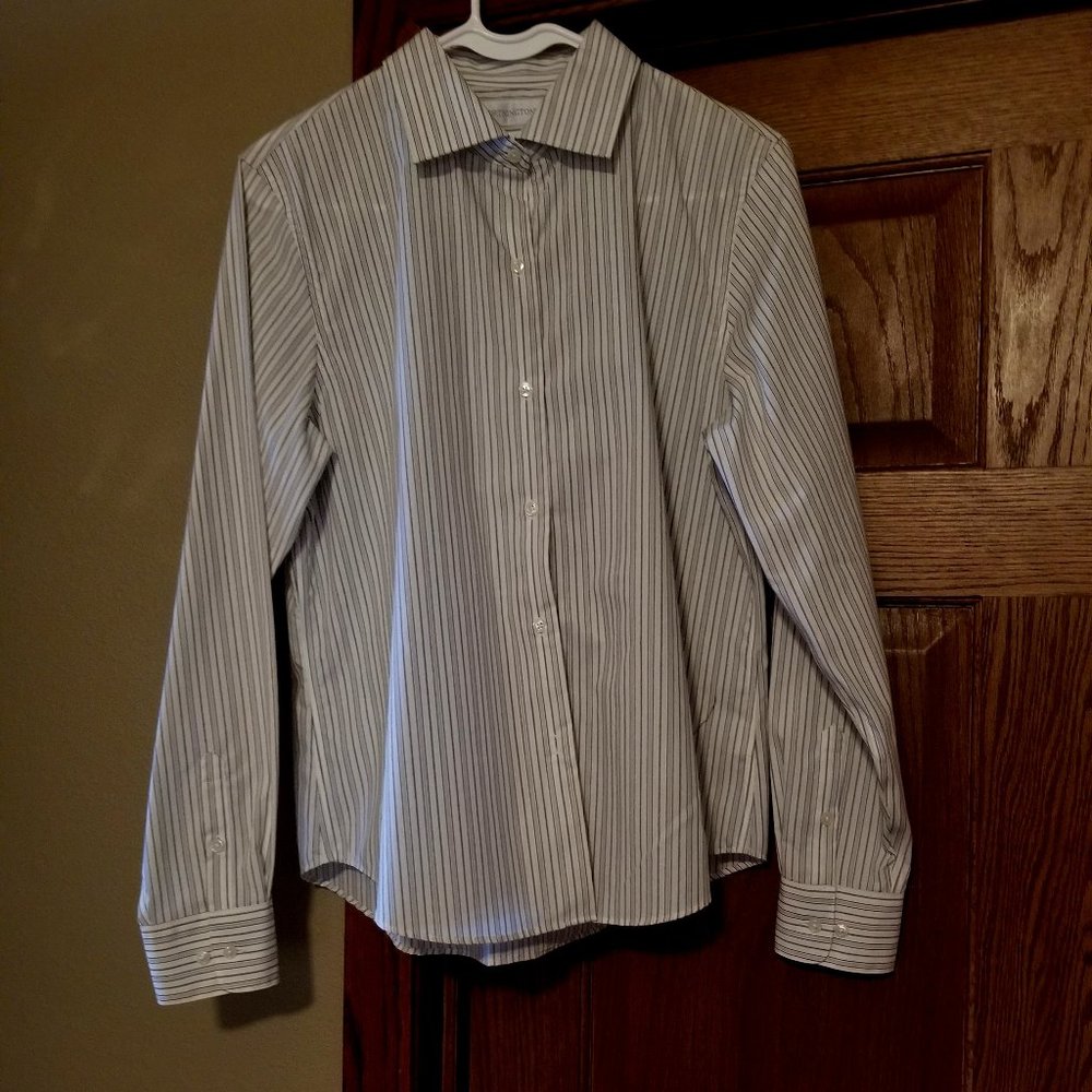 Worthington Size 10 Button Down